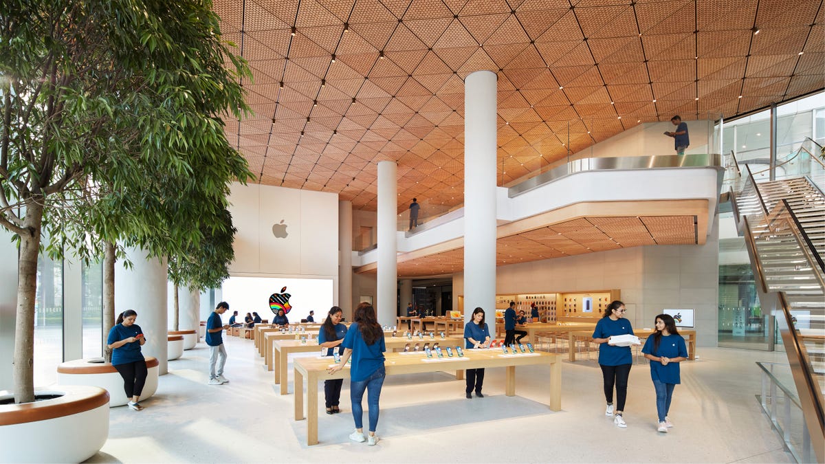 Apple's India Stores Highlight Its Ambitions in the Country