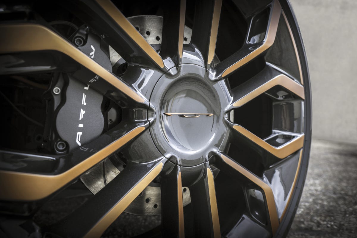 Chrysler Airflow Graphite Concept wheel detail
