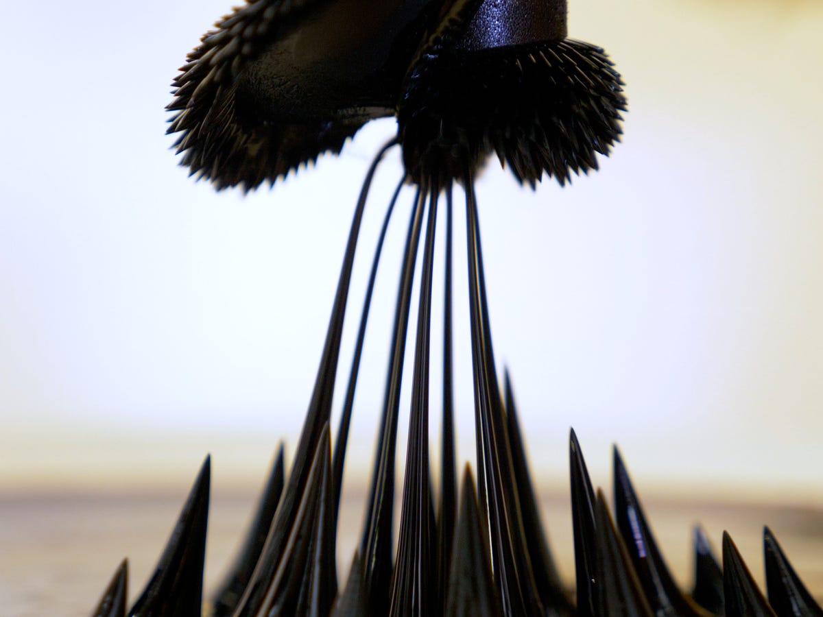 Mesmerizing art created with magnetic liquid - CNET