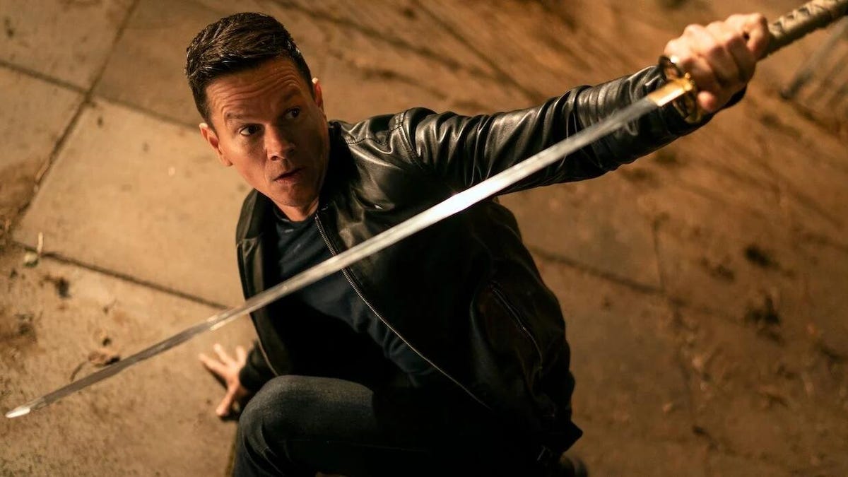 Mark Wahlberg with a sword in Infinite