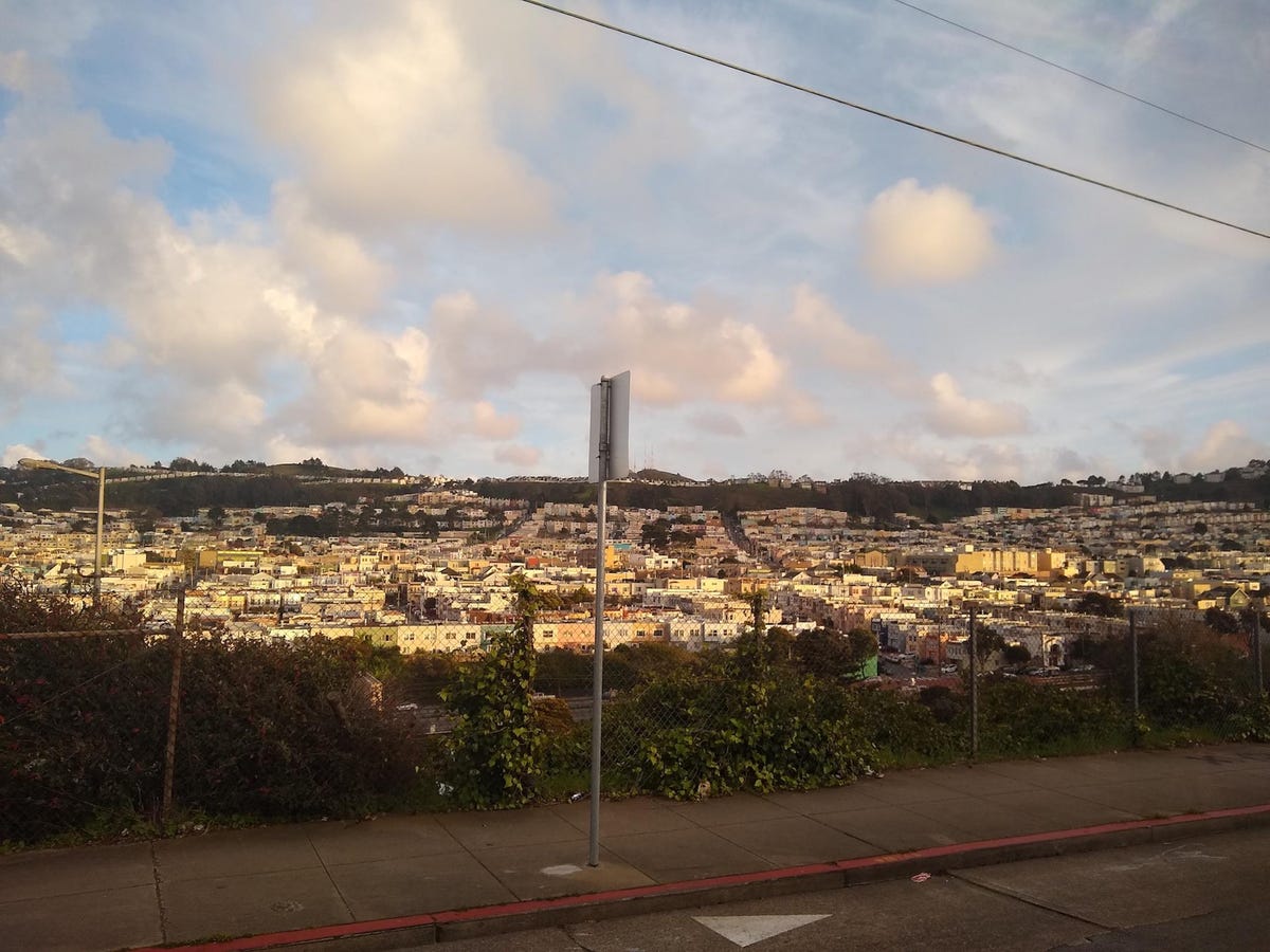 small-good-photo-sf-houses-on-a-hill
