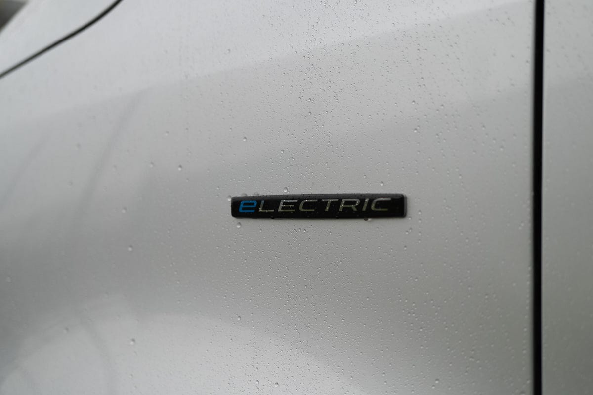 2024 Mercedes-Benz eSprinter electric cargo van