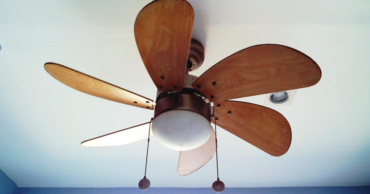 Clean A Dusty Ceiling Fan In Just 60, Can You Change The Shade On A Ceiling Fan