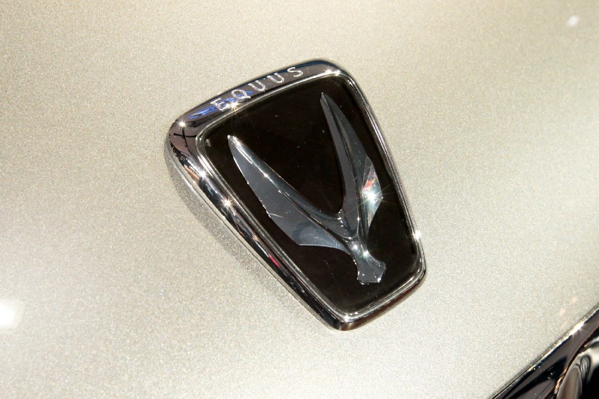 HyundaiEquus_SS01.jpg