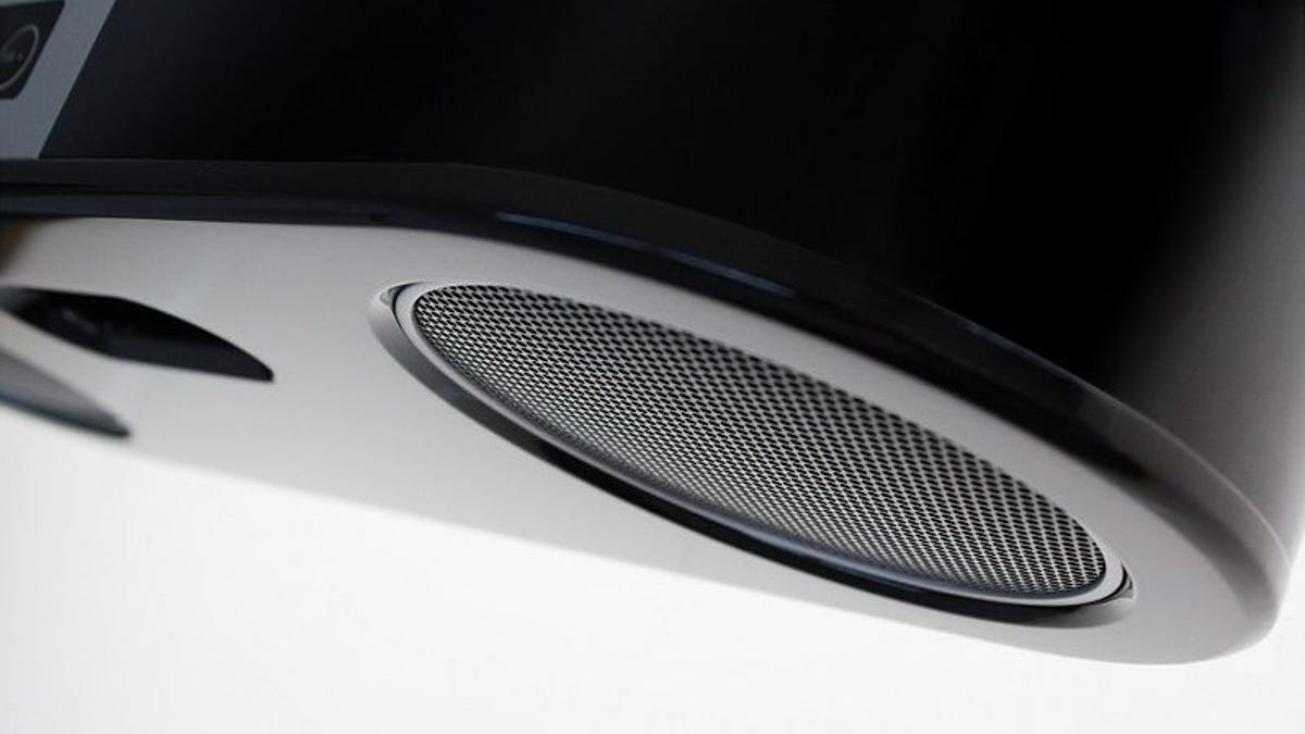The Fluance FiSDK500 is a stylish speaker dock that also happens to sound terrific.