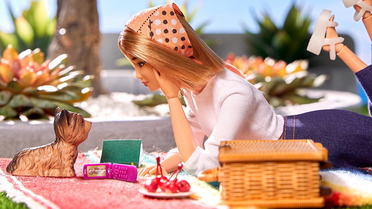 Barbie Flip Phone Is Coming From Mattel, HMD to Highlight Your Dreams