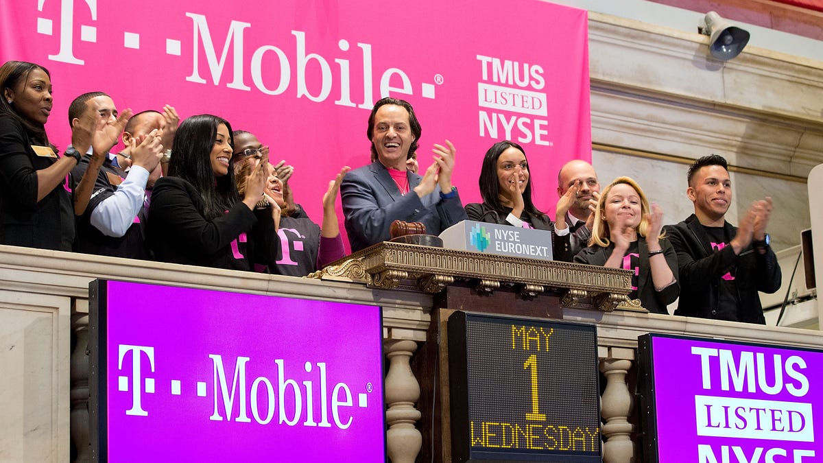 T-Mobile starts trading on NYSE as TMUS