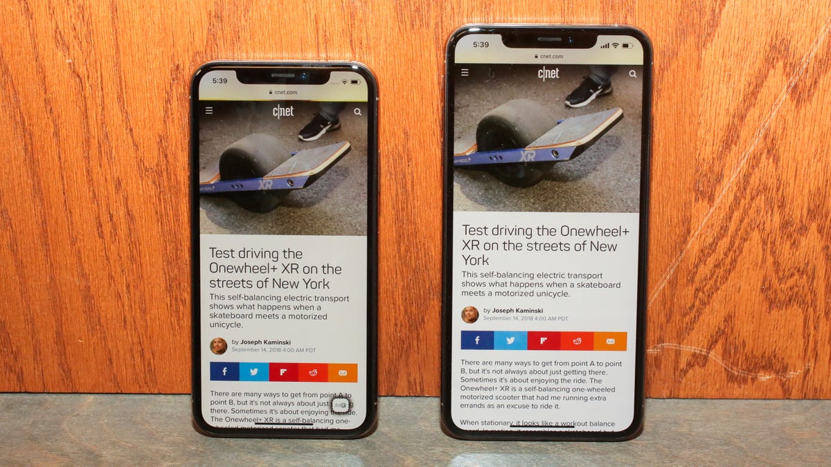 iPhone XS Max and iPhone XS compared