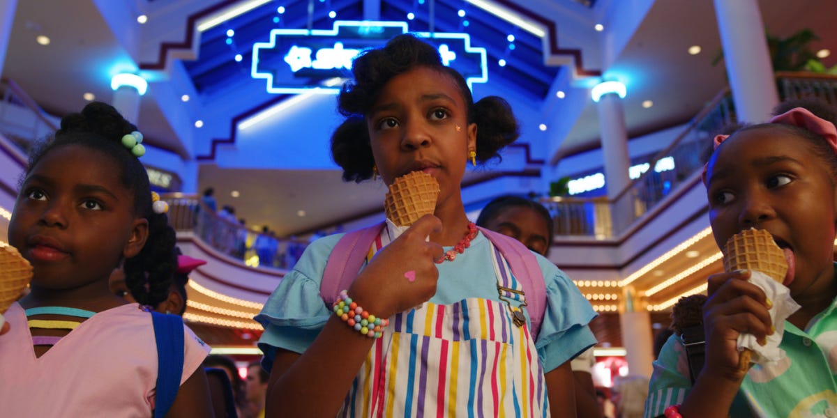 Erica eats ice cream in season 3