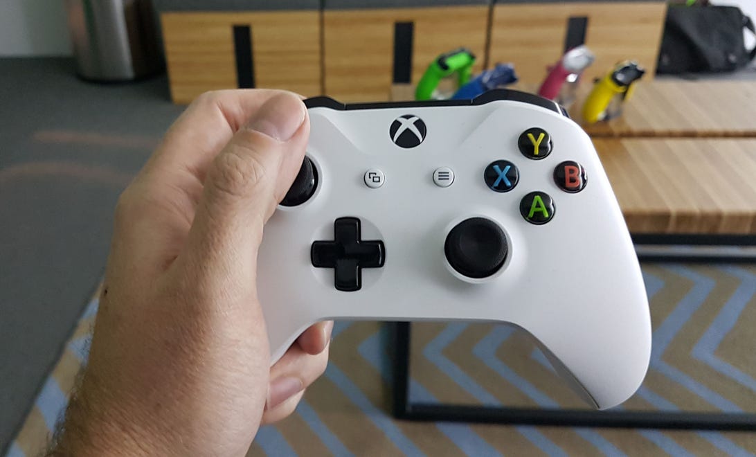 Android Pie embraces the Xbox One S gamepad — and Fortnite may, too