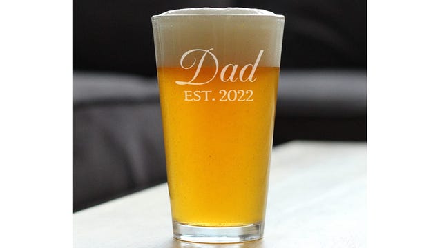 dad-themed pint glass