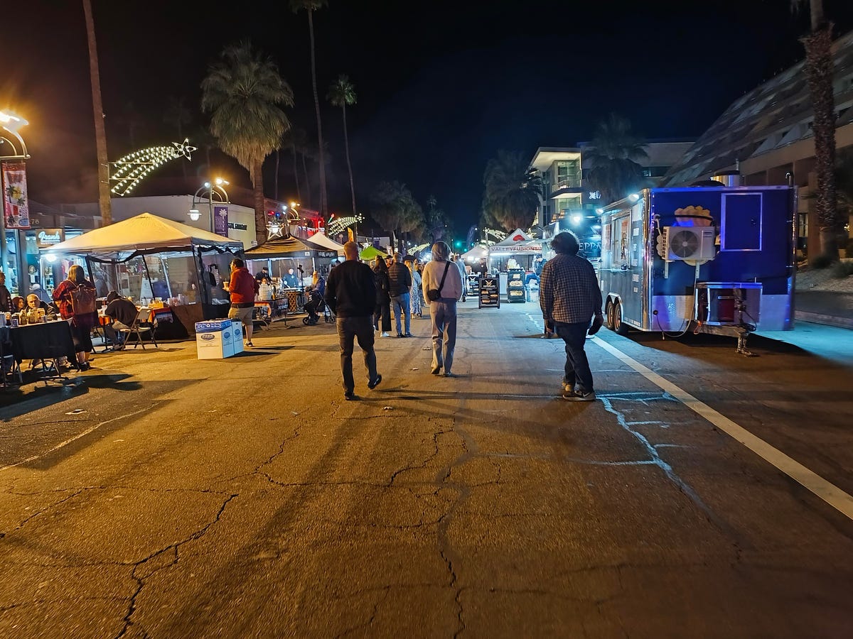 Palm Springs street fair