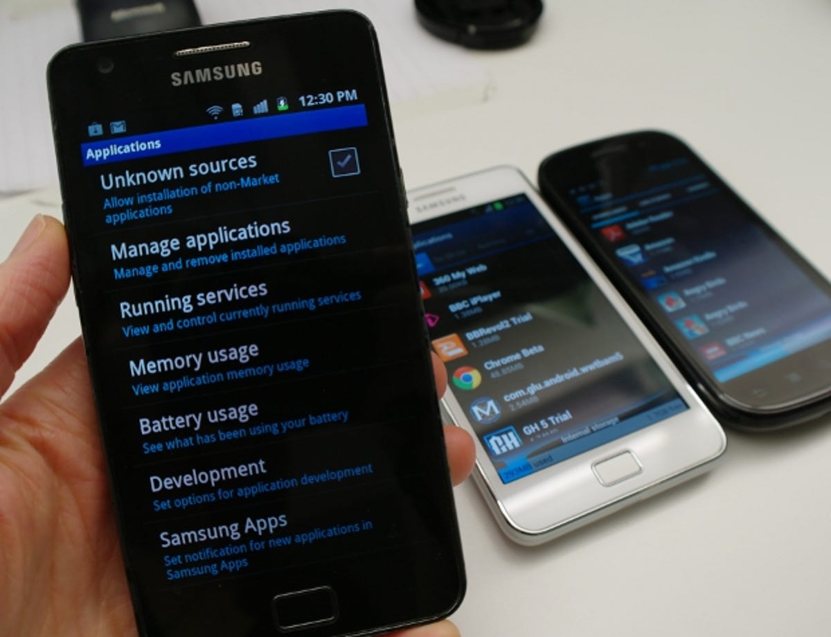 Samsung Galaxy S2 Gingerbread applications menu