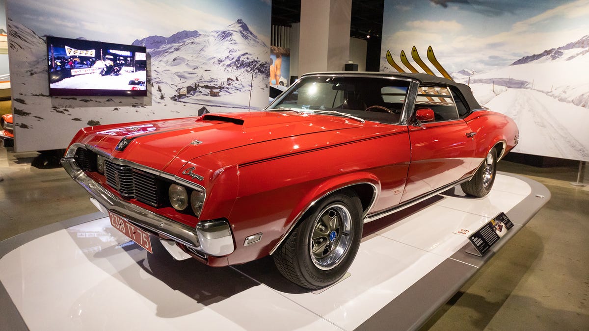bond-in-motion-at-petersen-automotive-museum-4-of-41