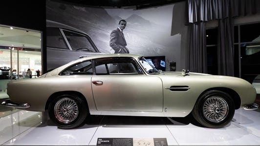 bond-in-motion-at-petersen-automotive-museum-39-of-41