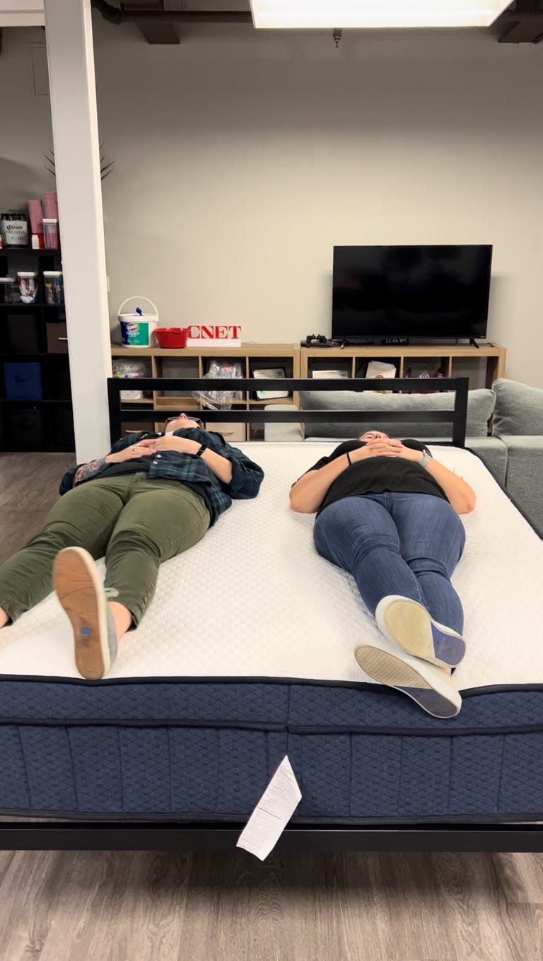 Two CNET mattress experts testing the Brooklyn Aurora Luxe