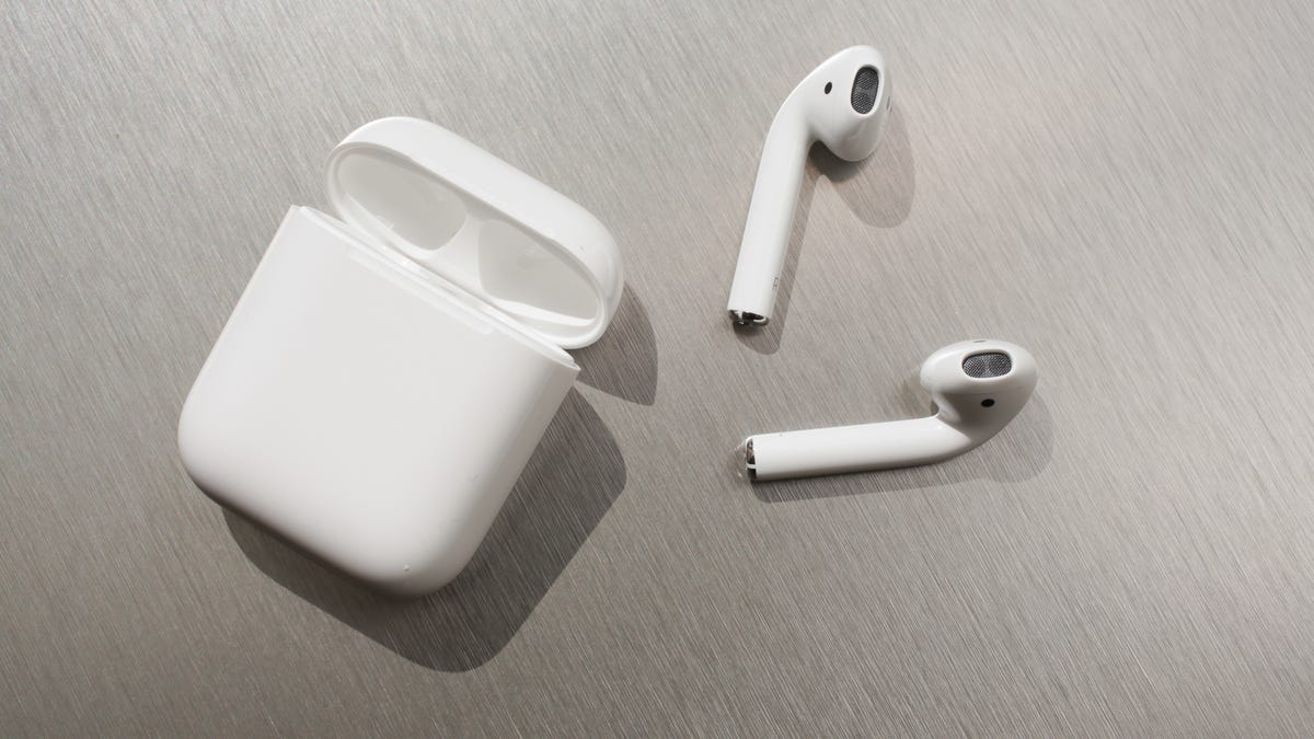 traffic hiking Actively Apple AirPods review: Apple's AirPods have improved with time - CNET