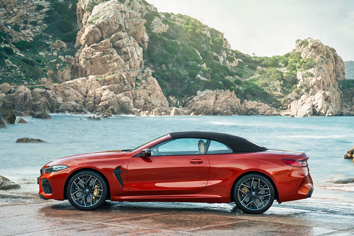 2020-bmw-m8-competition-16