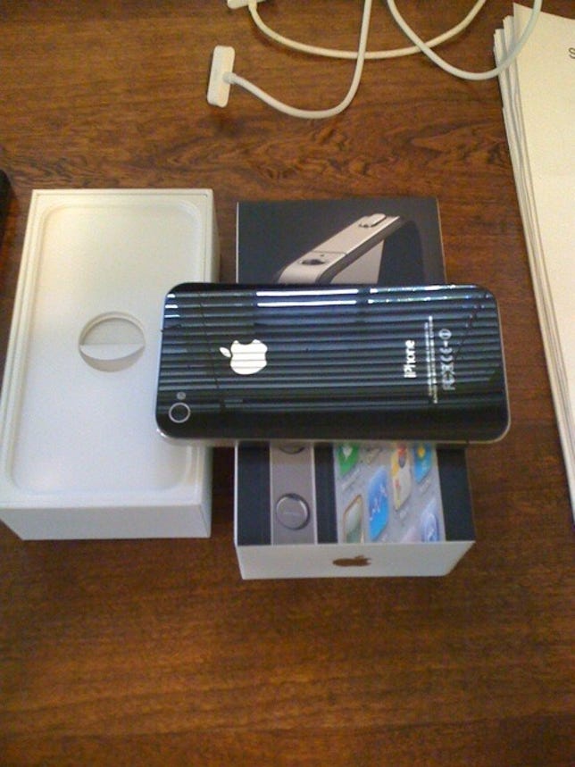 An iPhone 4 owner received his phone Tuesday, two days ahead of schedule.
