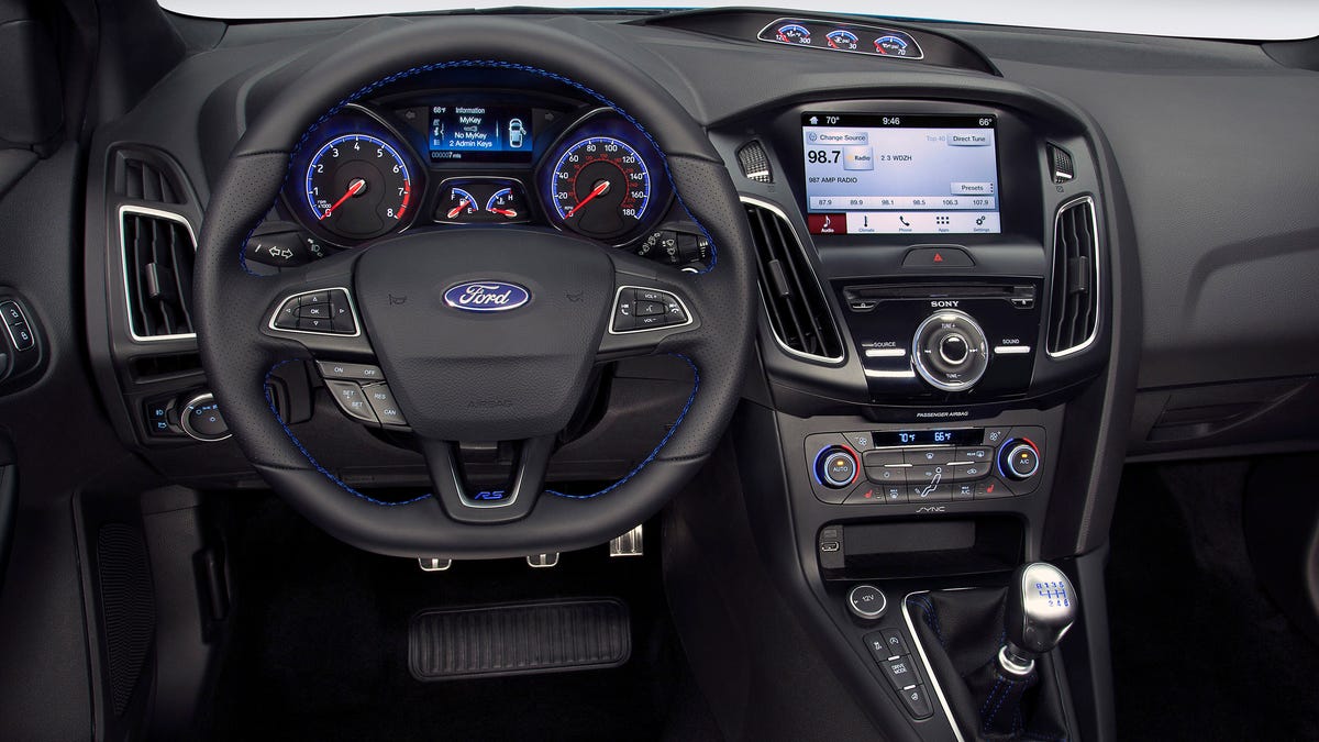 ford-focus-rs-interior.jpg