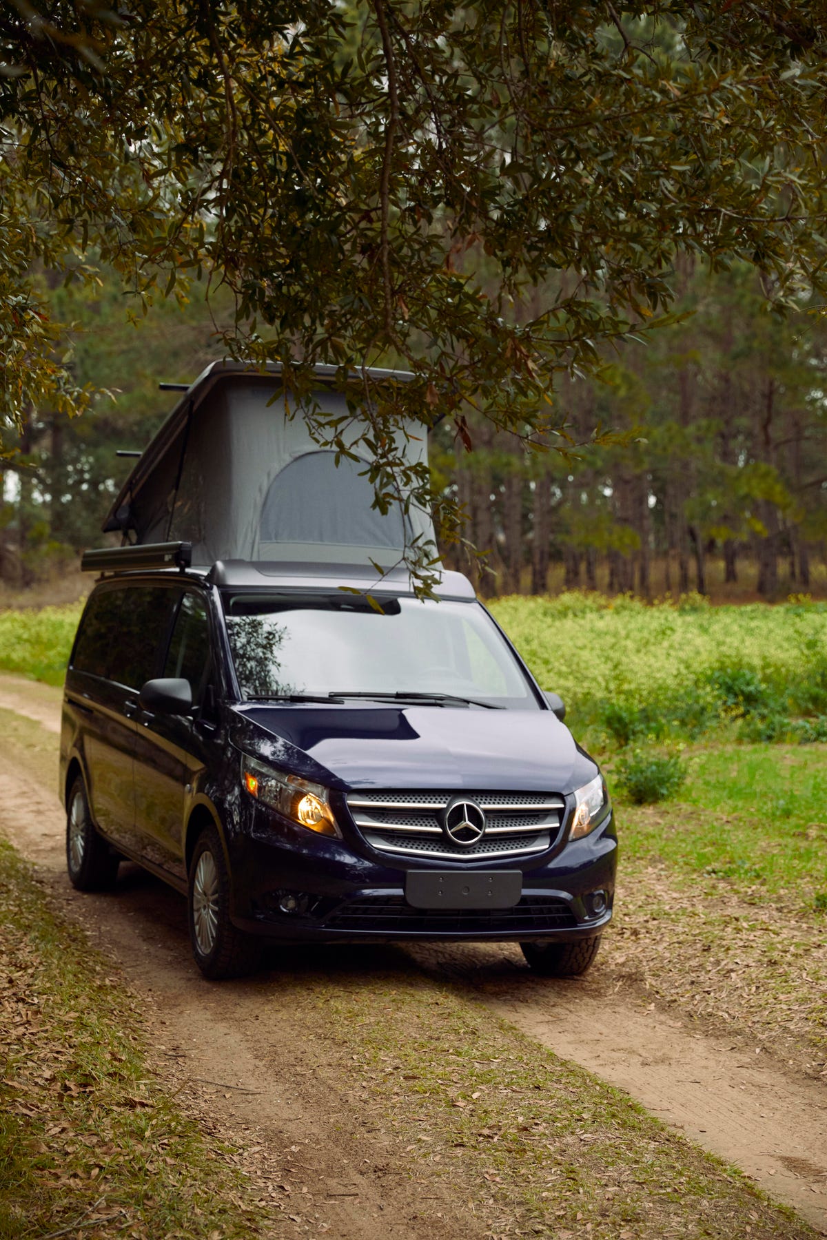Mercedes-Benz Metris pop-up camper van