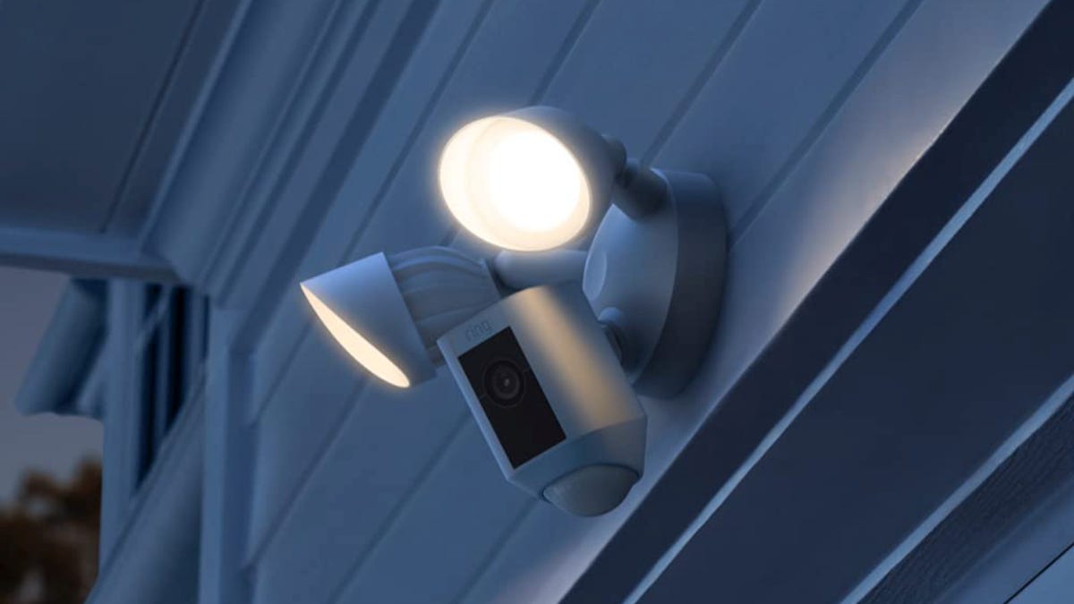 ring-floodlight-cam-wired-plus.png