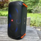 jbl-partybox-110-outdoors