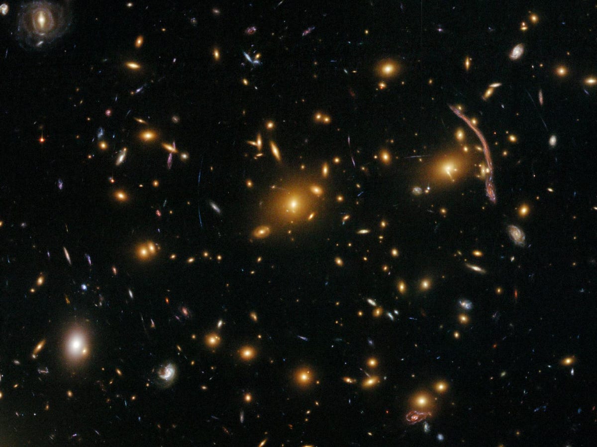 HubbleAbell_1.jpg