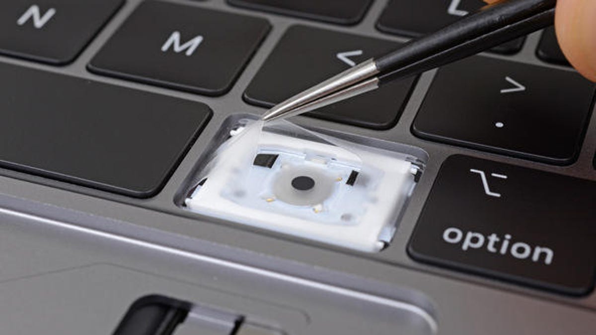macbook-pro-ifixit-keyboard-cover-up