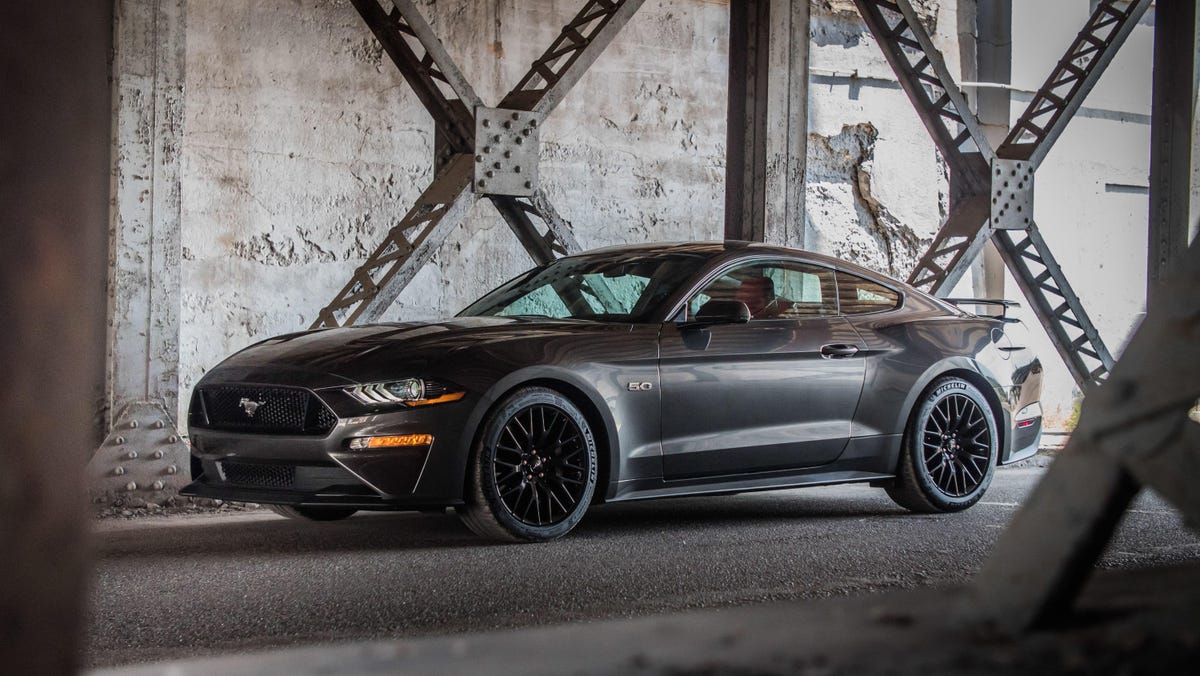 2018-ford-mustang-gt-1