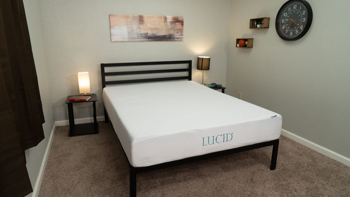 The Lucid mattress in a bedroom. 