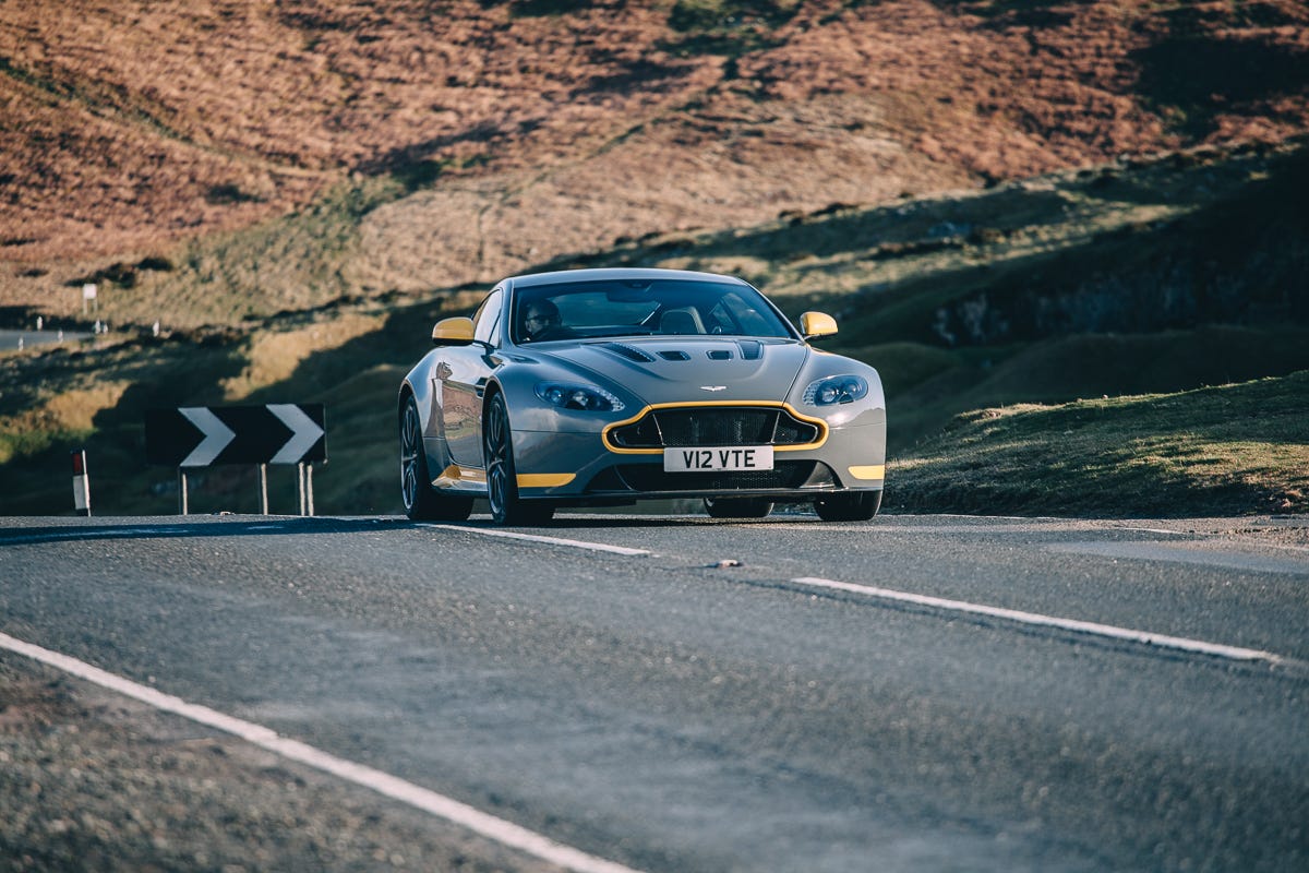 2016 Aston Martin V12 Vantage S Manual