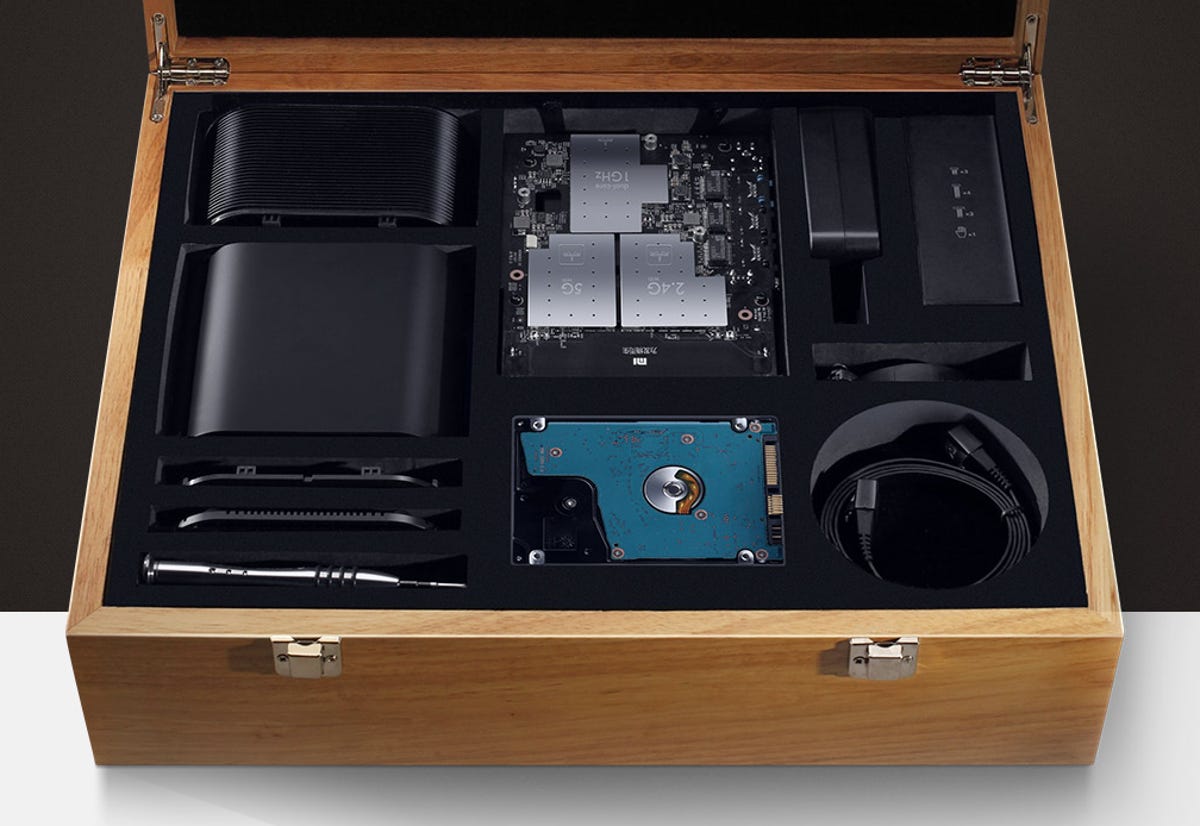 Xiaomi is shipping 500 models of its Mi Wi-Fi router in an assembly kit inside a wooden box.