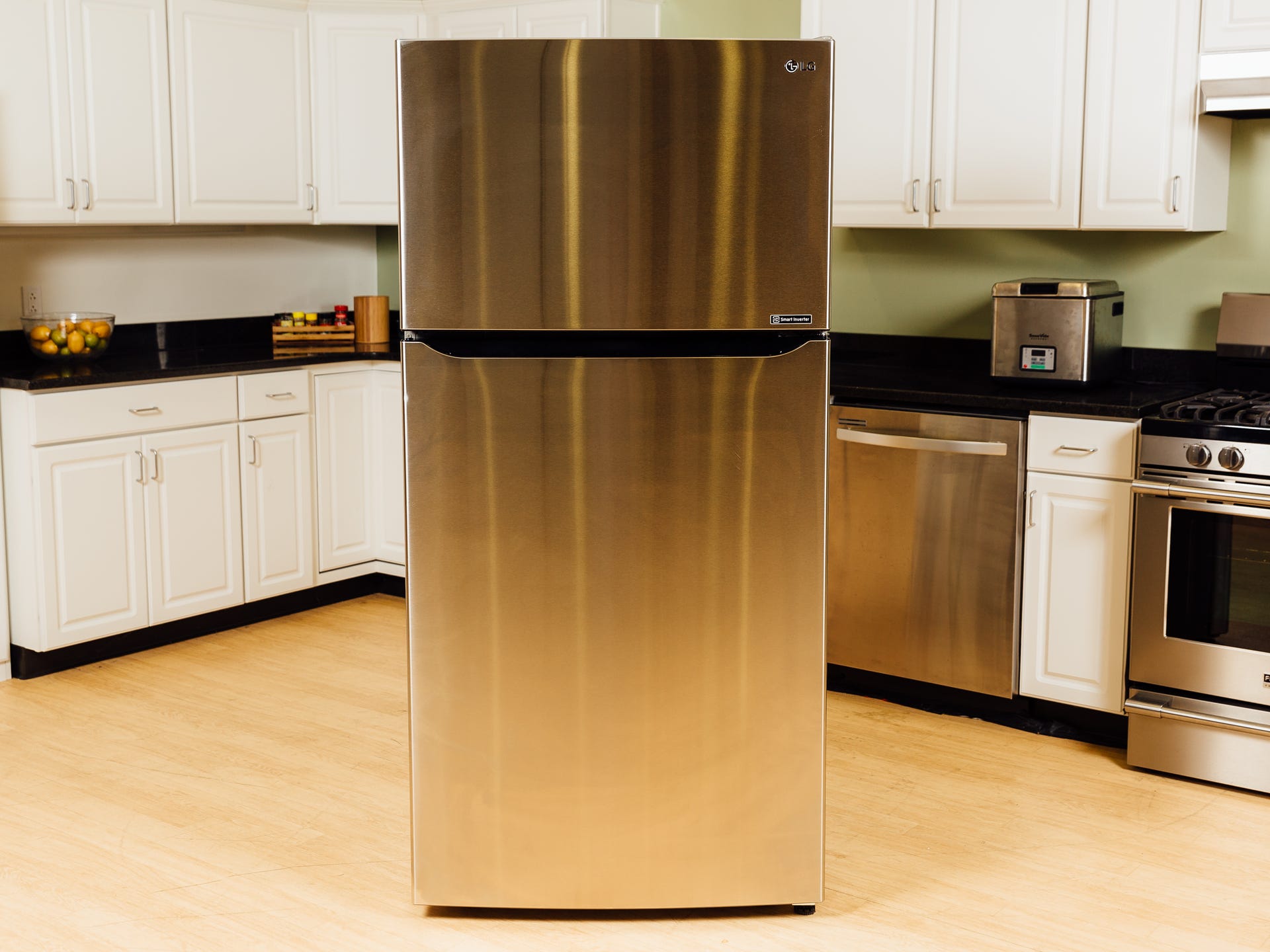 lg-ltcs24223s-top-freezer-refrigerator-1.jpg