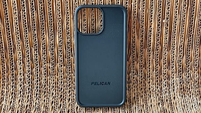 pelican-iphone-13-case