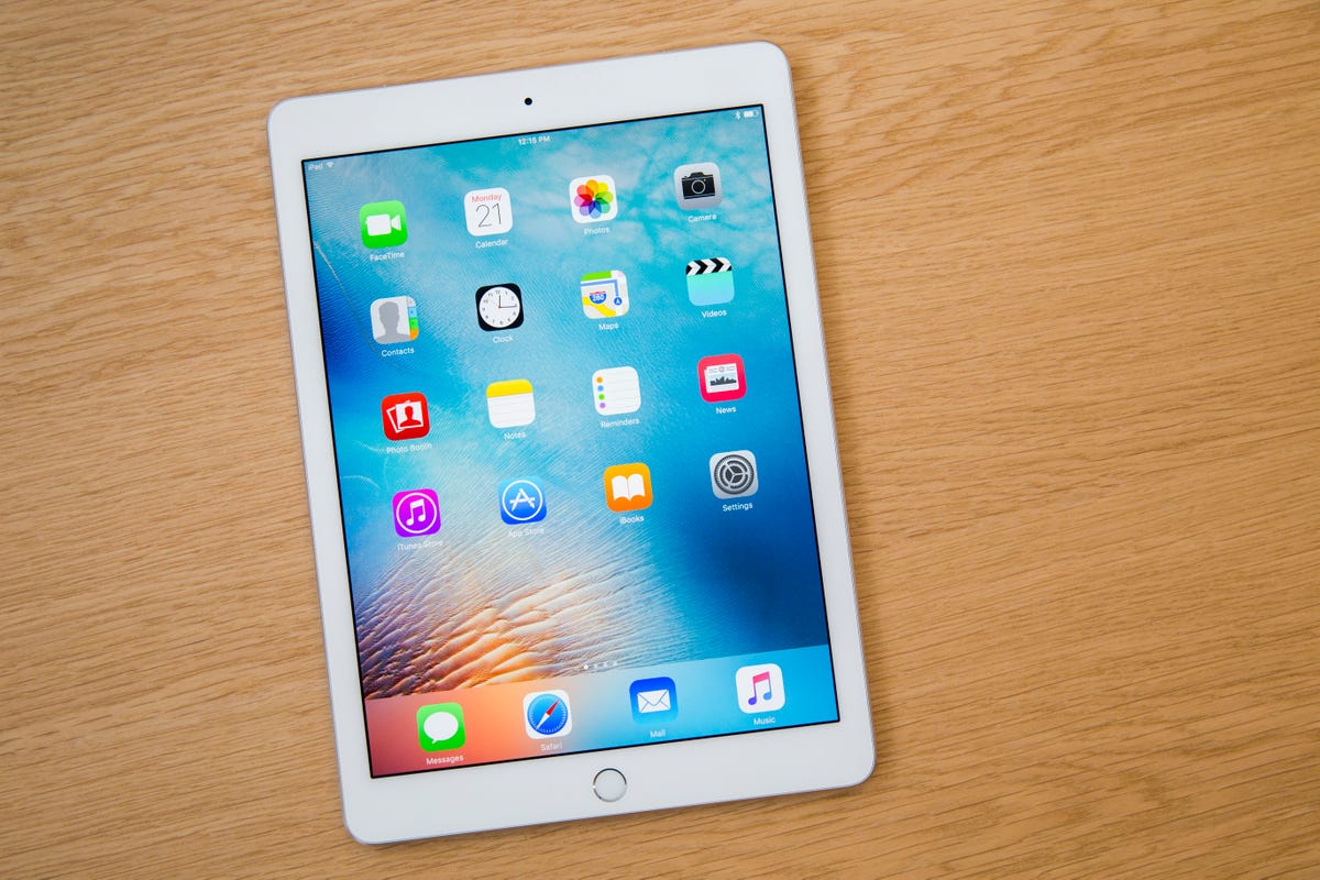 hopes new iPad Pro means less is more (pictures) - CNET