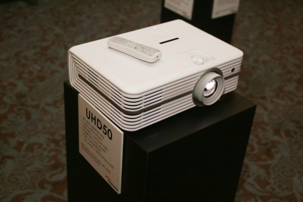 006-optoma-uhd50-projector