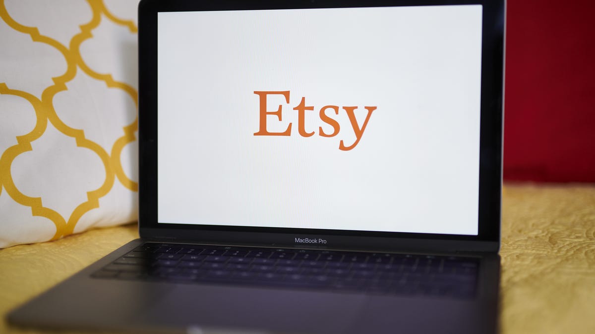 Etsy’s First Sitewide Deal Saves You $5 on Any Order Over $25