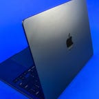 MacBook Air M2 2022 laptop