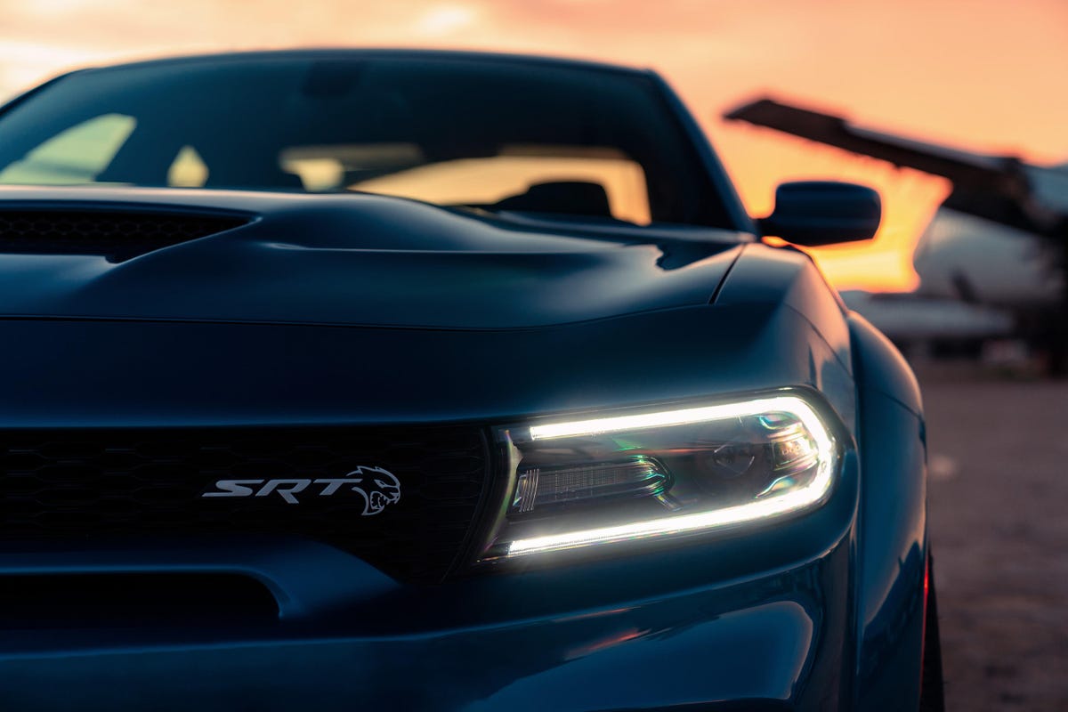 2020-dodge-charger-hellcat-widebody-35