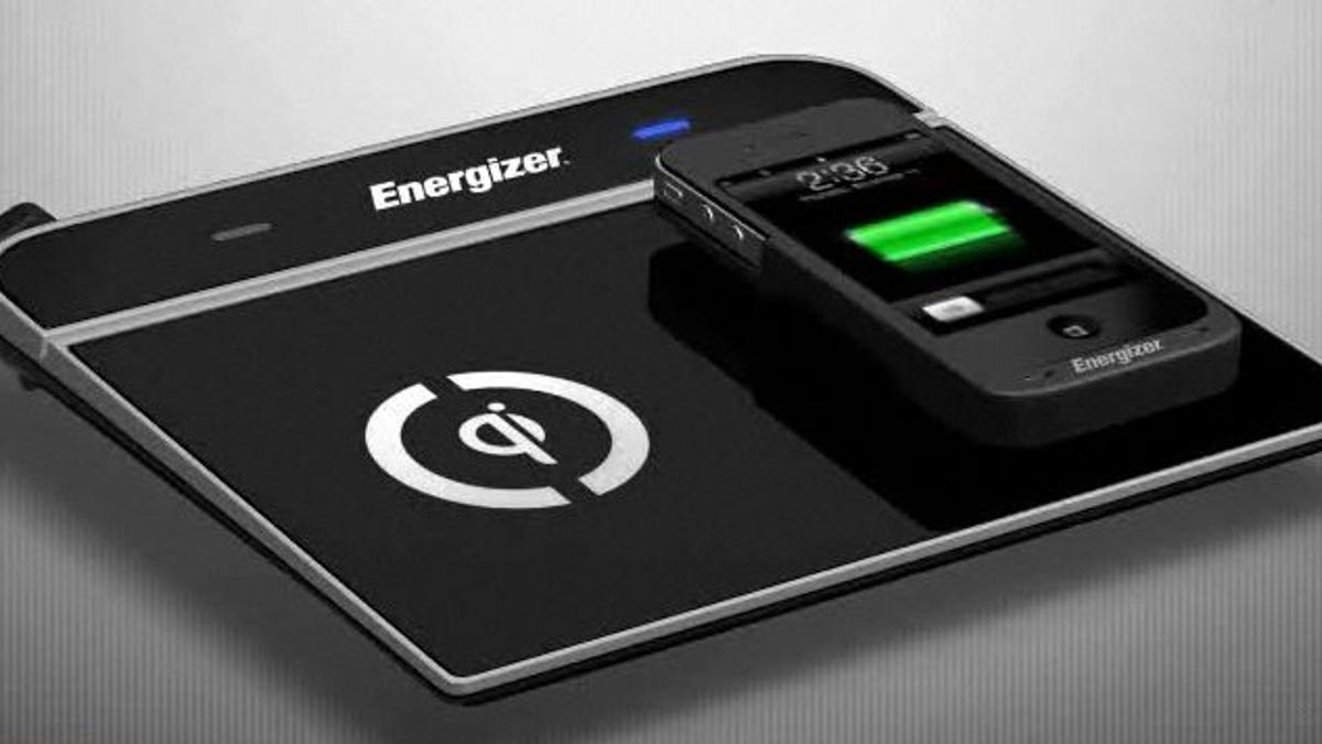 Just lay your iPhone on the Energizer Qi pad and presto: the battery recharges without wires.