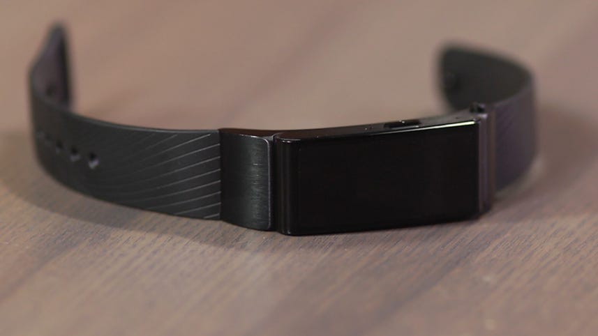 Huawei's two-in-one TalkBand B2 fitness tracker tries too hard