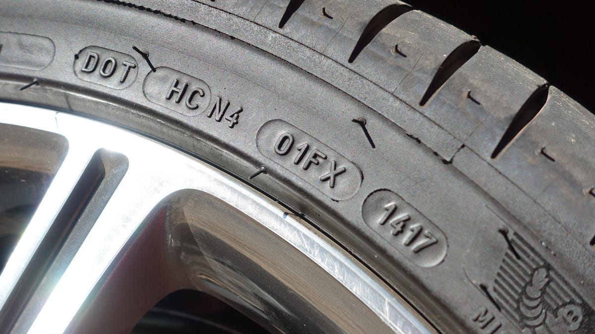 Here\'s everything you can learn from reading a tire sidewall - CNET