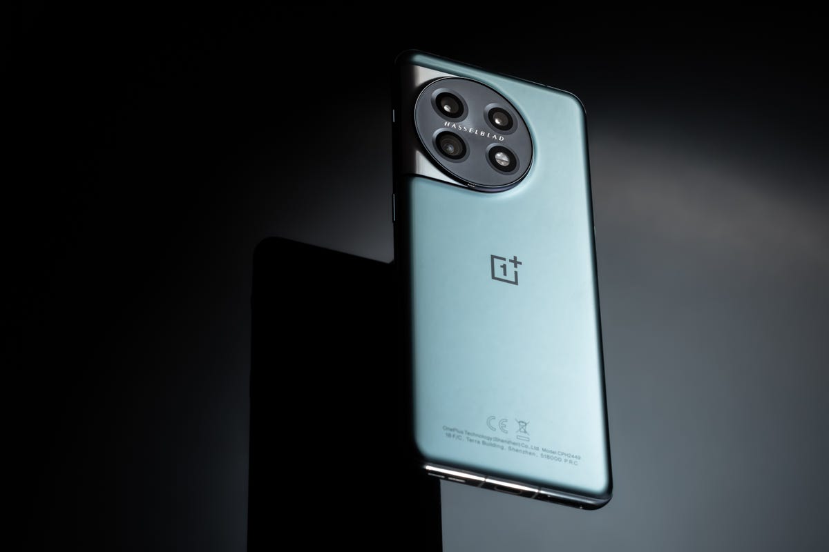 Image showing a OnePlus phone