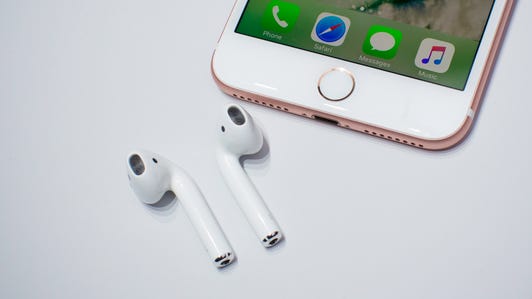 Noise-canceling AirPods may be in the works, say analysts