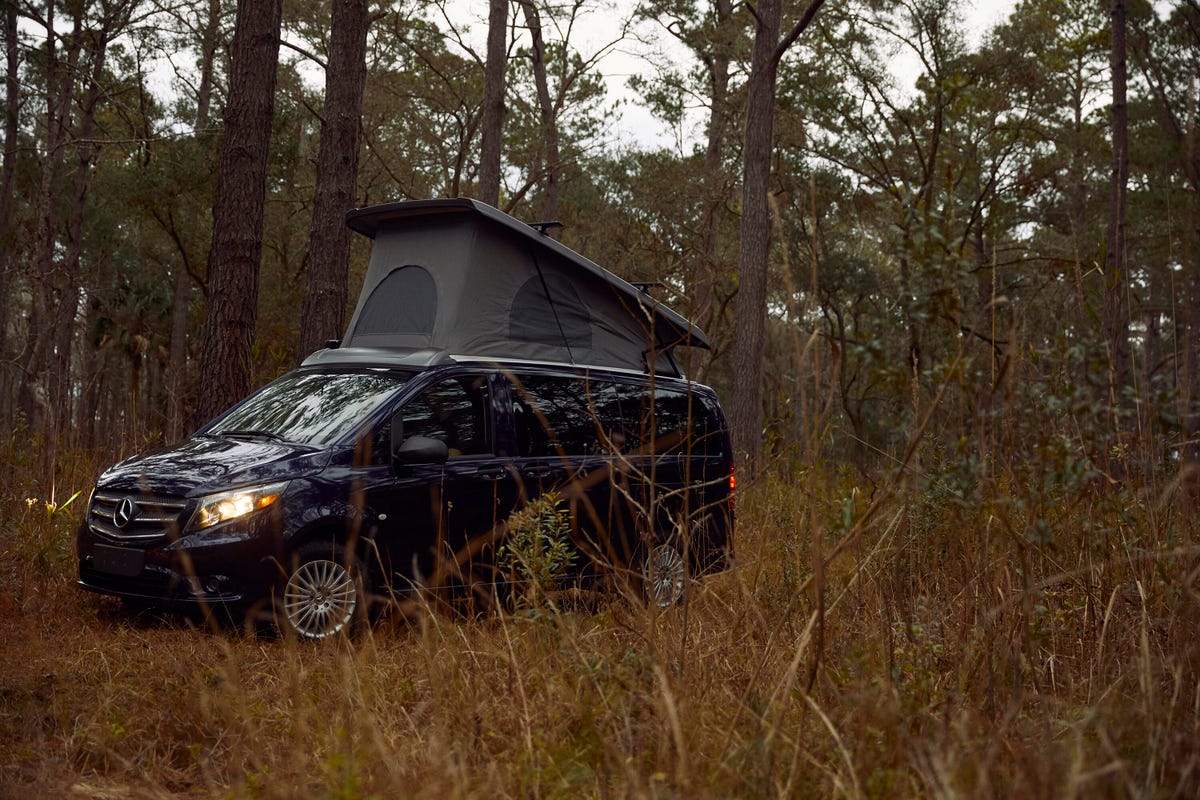 Mercedes-Benz Metris pop-up camper van