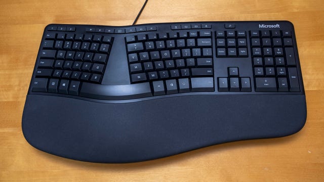 microsoft-ergonomic-keyboard