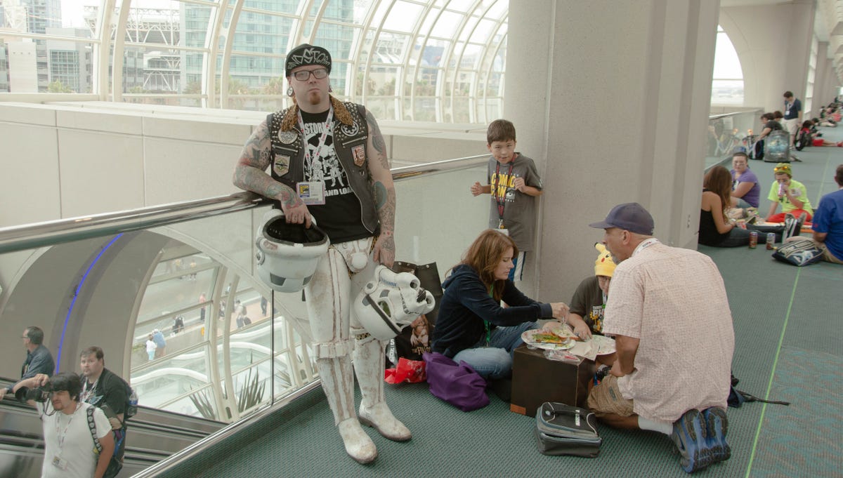 SDCC_2013_cosplay_relaxed_storm_trooper.jpg