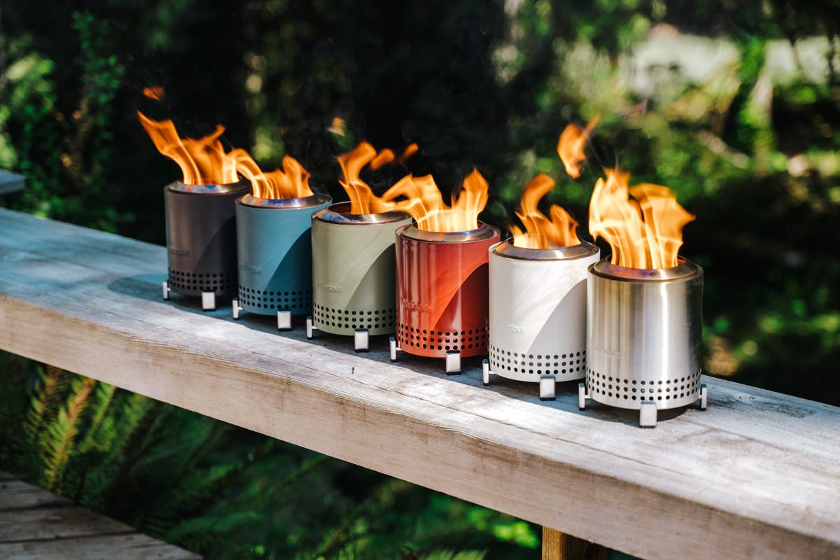 The Solo Stove Mesa is available in 6 color options.