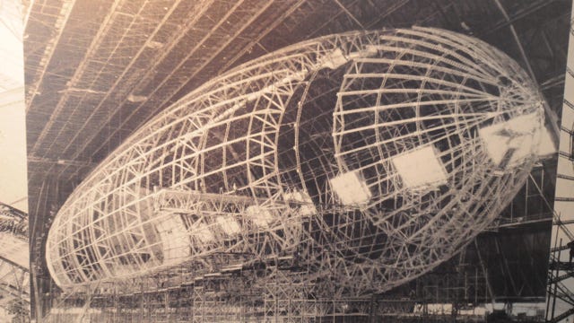 Photo_of_zeppelin_structure.jpg